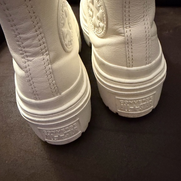 Converse Chuck Taylor Lugged Heel Leather Egret Sneakers Sz 7 - Picture 5 of 6